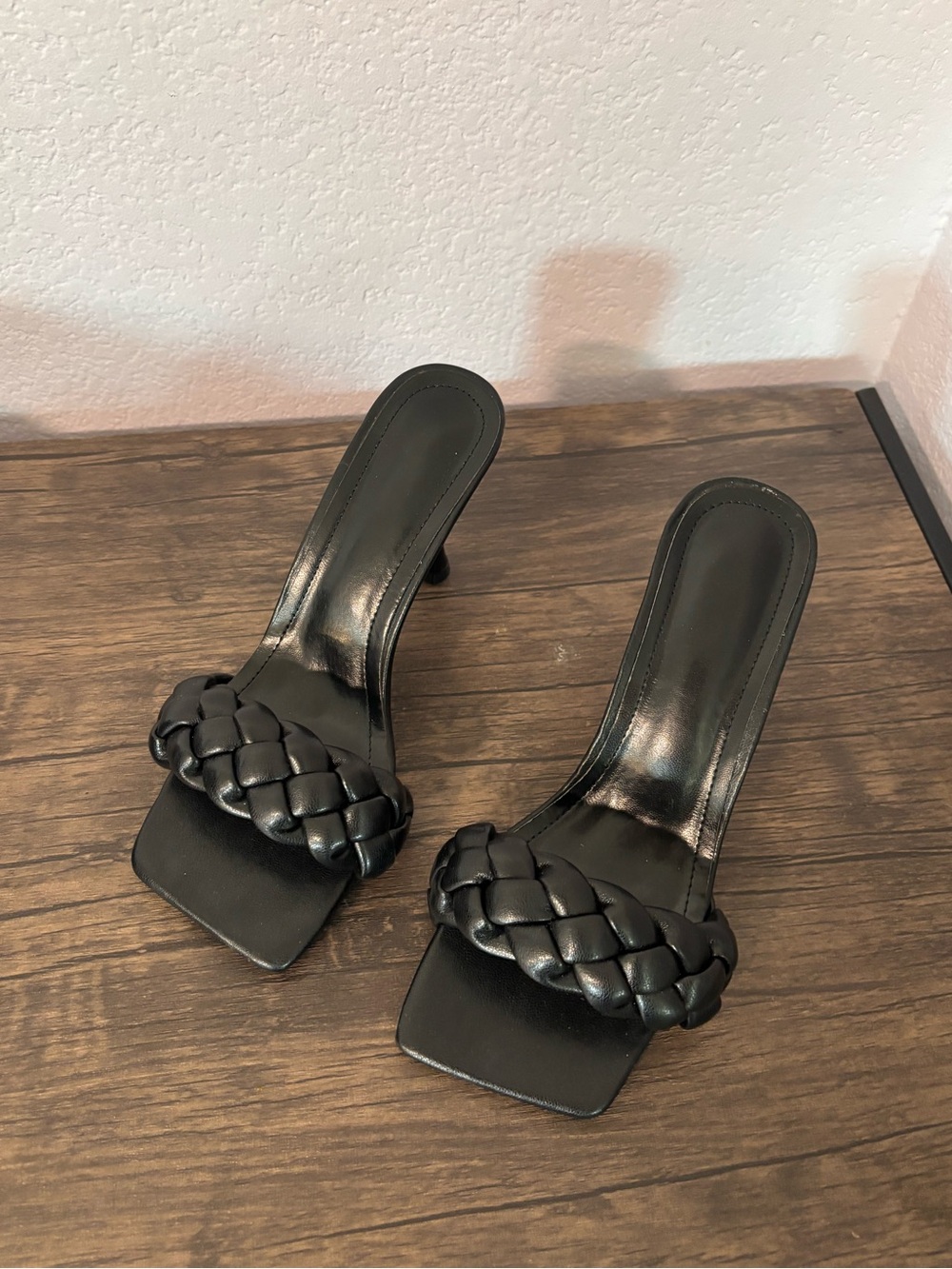 Heels shoes size 8